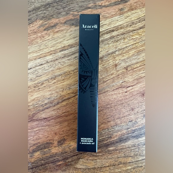 Araceli Beauty Black Monacra Mascara NIB - Picture 2 of 4